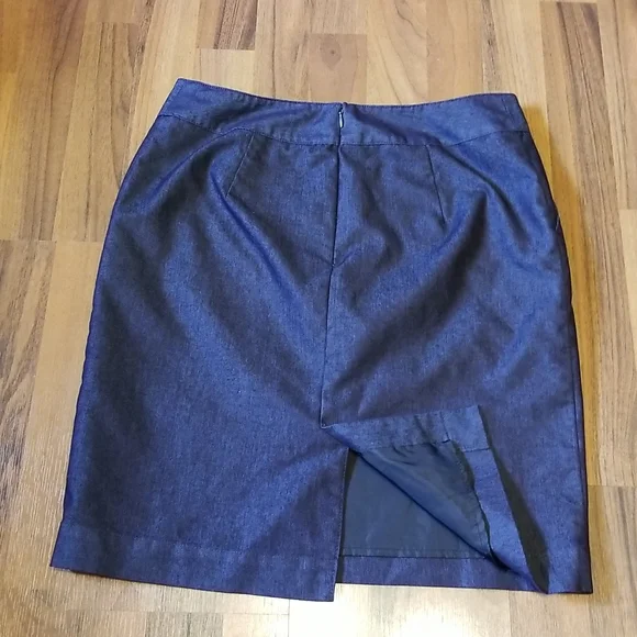 3/$15 or 5/$25 Dark Navy Blue Career Pencil Skirt, Size 8 - Picture 7 of 8